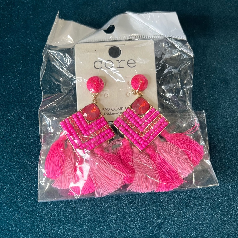 NWT Boutique style earrings. Pink beaded & rhinestone earrings with tassels.